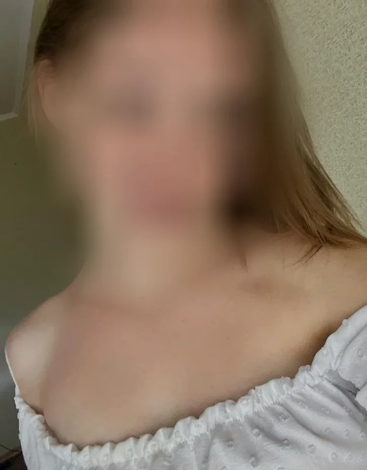 Charlotte, 34