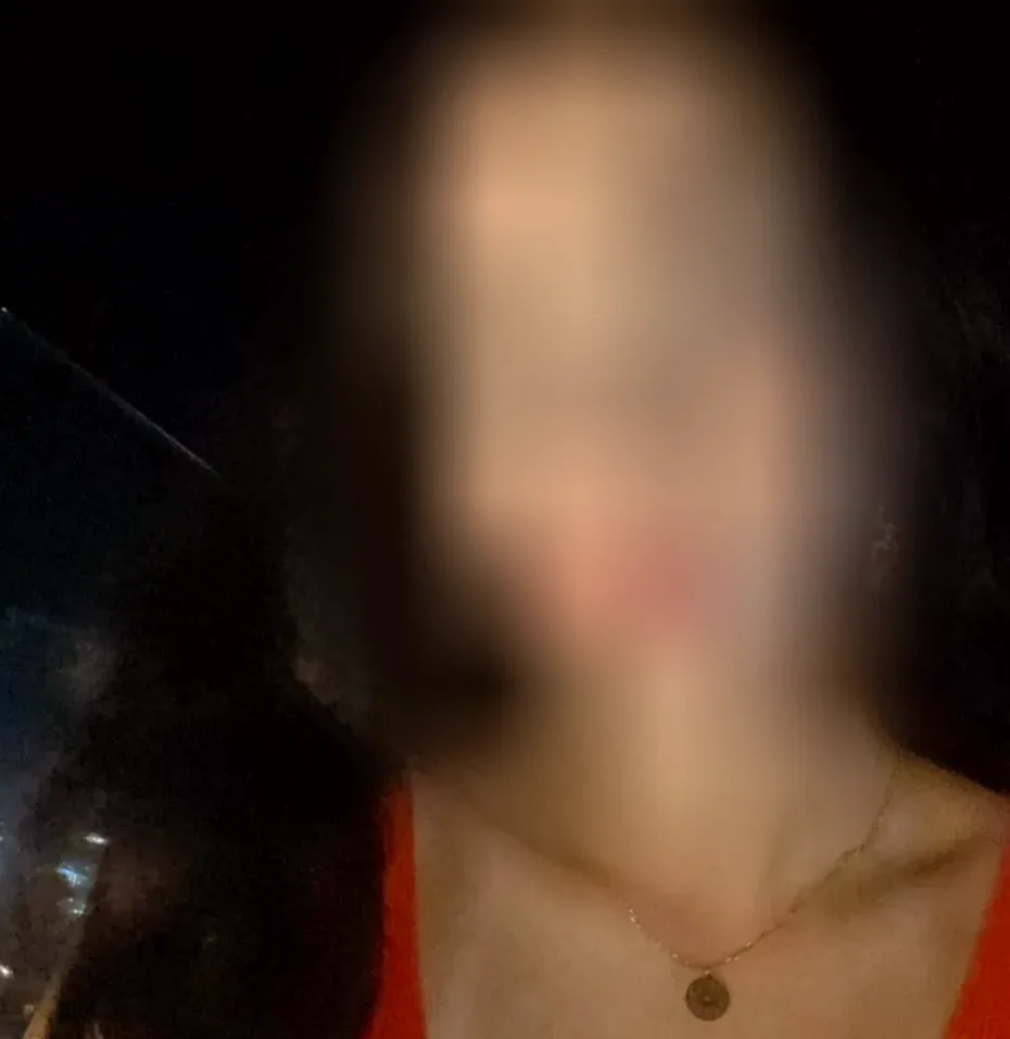 Iris, 23